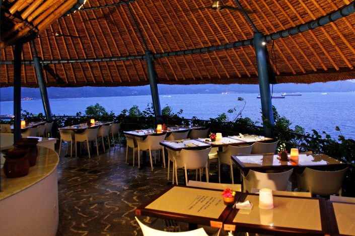 helix-64-restaurant-bloo-lagoon-padangbai-32